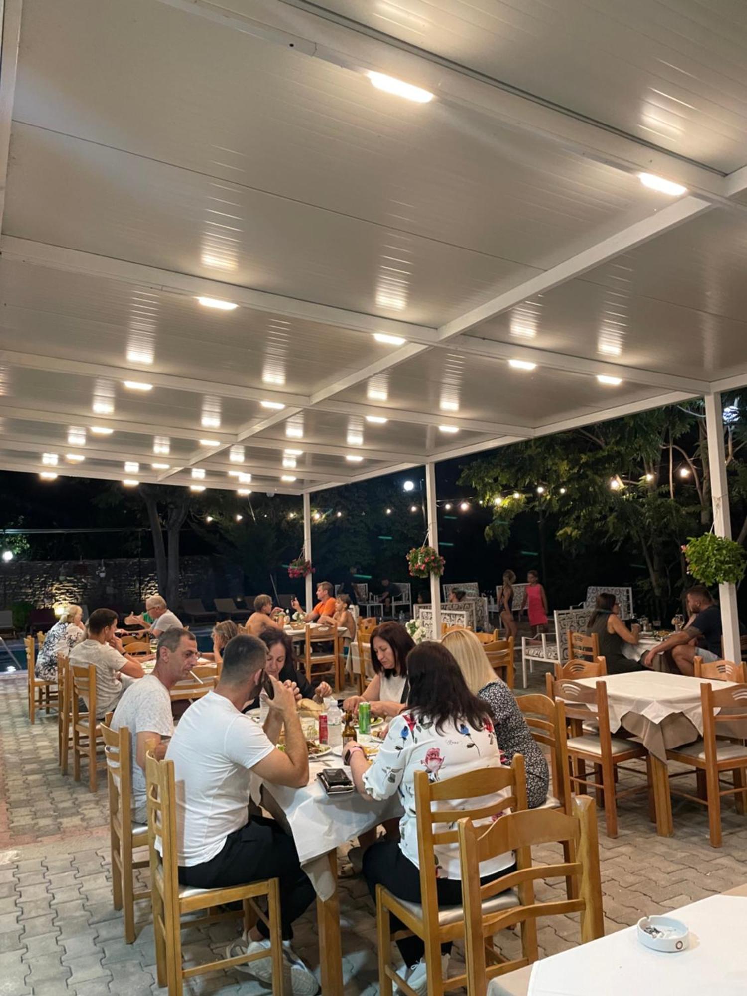 Hotel Aroma Përmet المظهر الخارجي الصورة