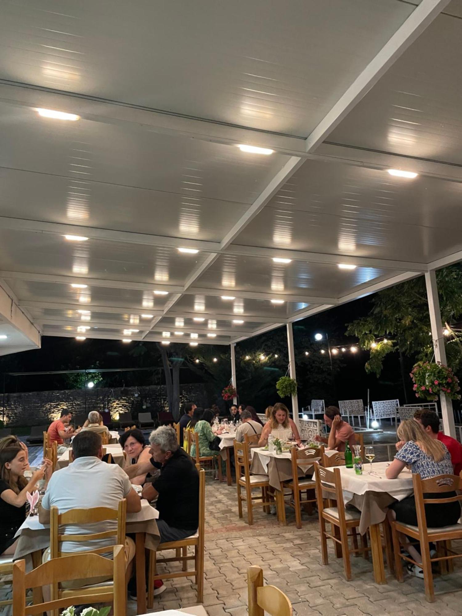 Hotel Aroma Përmet المظهر الخارجي الصورة